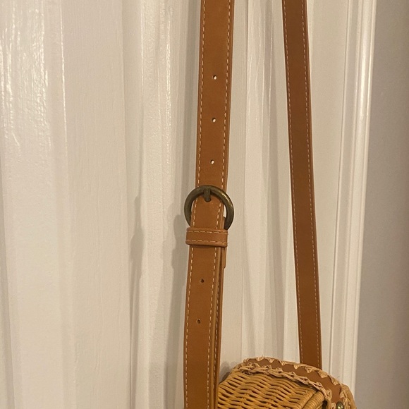 Round Woven Tan Crossbody Bag - Picture 11 of 11